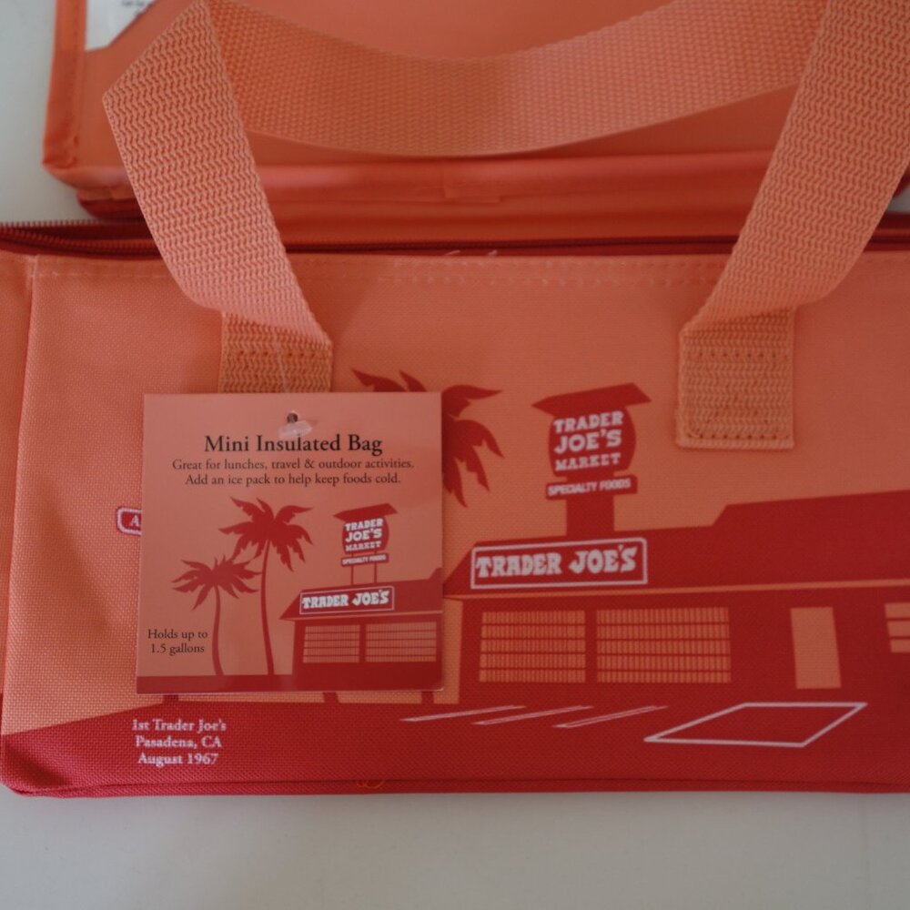 Trader Joe’s Mini Insulated BAG /TOTE Peach Holds up to 1.5 Gallons New